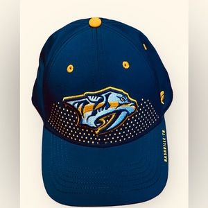 NWOT Nashville Predators Fanatics Branded Authentic Pro Rinkside Flex Hat - Navy